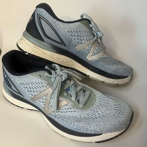 New Balance 880 V9 Fresh Foam Running Shoes Womens 10.5 Baby Blue Dk Blue